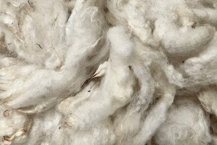 1 kilo basiswol / vulwol - gewassen (wolwit)