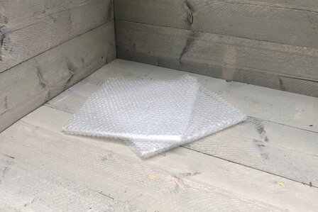 Gerecycled noppenfolie - 2 x klein formaat 60 x 60 cm