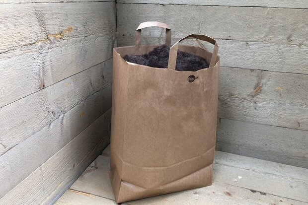 500 gram gewassen kaardvlies - Dassenkop (moorit)